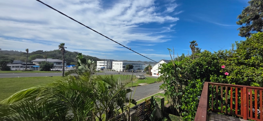 5 Bedroom Property for Sale in Gonubie Eastern Cape